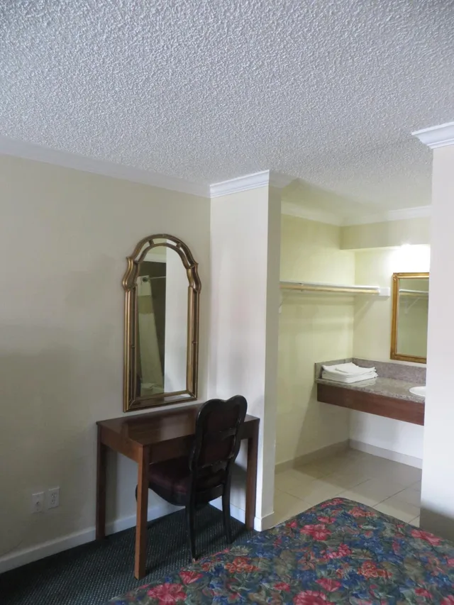 غرفة بسريرين كوين، National Inn Garden Grove 10/10