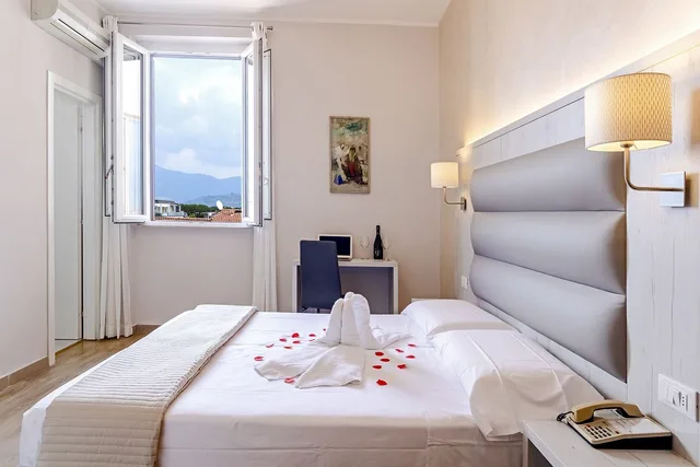 غرفة عائلية رباعية بأربعة أسرّة، Biagi Hotel 1/10
