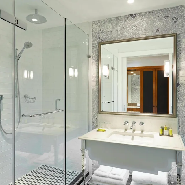 Suite, Balcony, Lounge Access, London Marriott County Hall 2/6
