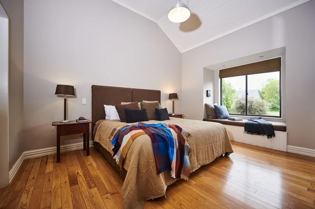 كوخ بسريرين منفصلين وسرير كينج، Parehua Resort 2/10