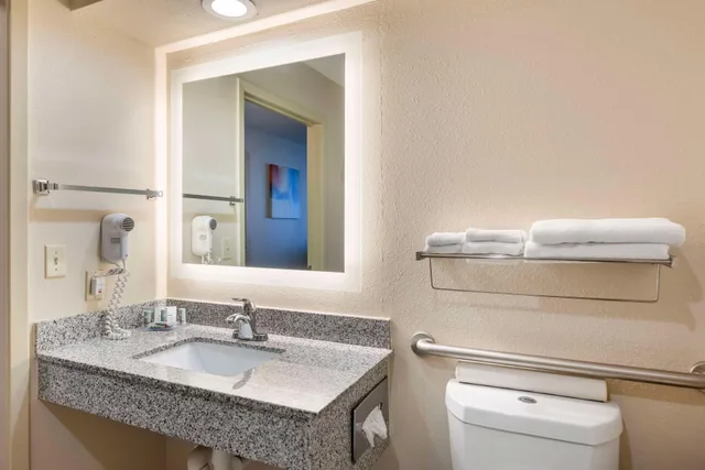 غرفة بسرير مزدوج لذوي الإعاقة، Best Western Post Inn 3/4