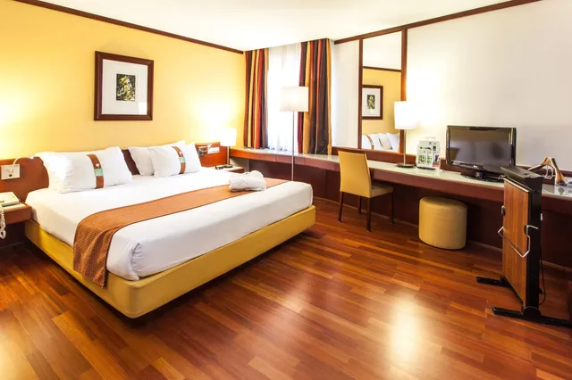 غرفة قياسية بسرير كينج، Hotel Holiday Inn Lisboa Continental 2/8