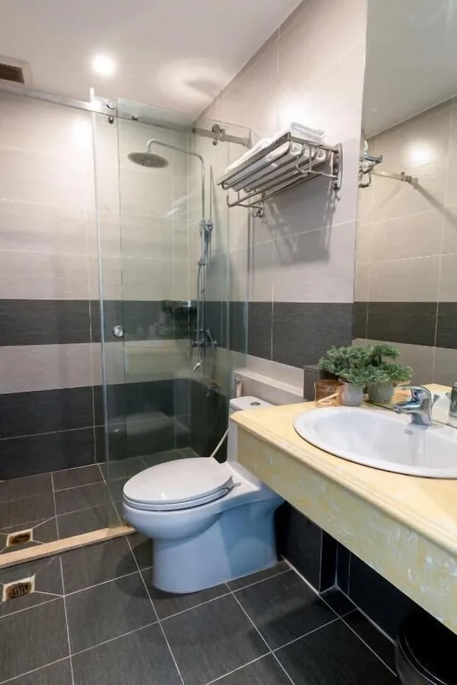 غرفة بريميير بسرير كوين، Hotel The Hanoi 5/5