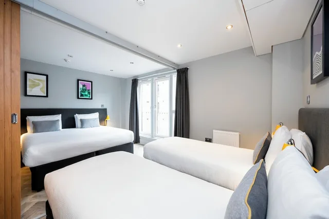 2 Bedrooms, Open Plan, Apartment, Twin Beds, Sofa, Staycity Aparthotels West End 4/10