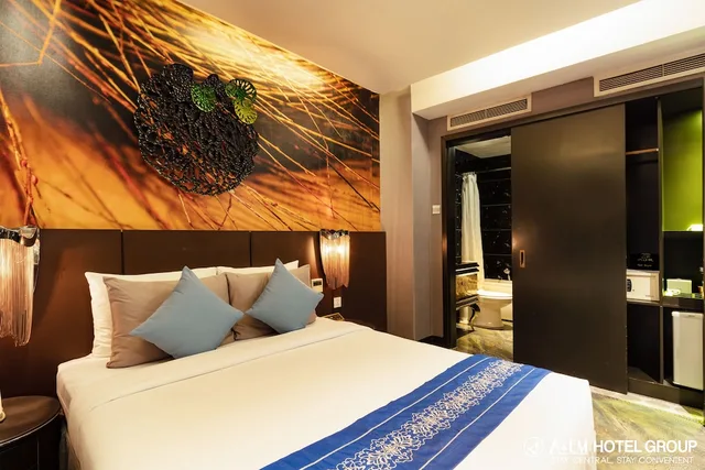 Senior, Deluxe, Queen Bed, No Window، A&EM - Phan Boi Chau 1/10