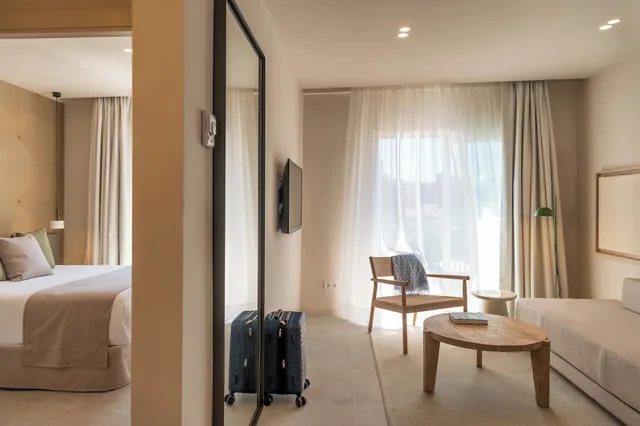 جناح جونيور بسرير كوين، Aqua Hotel Bertran - Adults Only 7/7