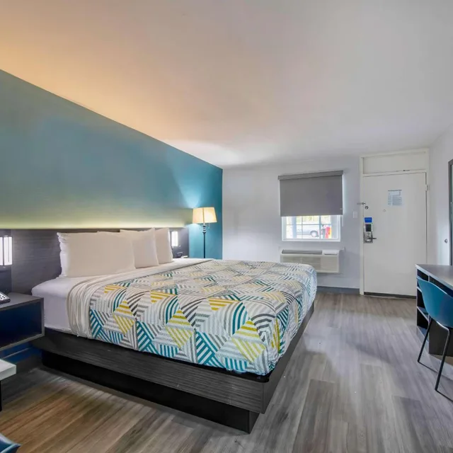 1 King Bed - Non-Smoking, Micfridge، Studio6 Jackson, MS - I-55 5/10