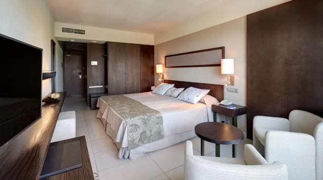 غرفة بريميوم بسرير مزدوج أو سريرين منفصلين، Hipotels Mediterraneo Hotel - Adults Only 3/5