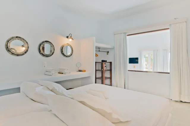 بنغل بسرير كوين وسريرين منفصلين بإطلالة على البحر بغرفة نوم واحدة، Althea Boutique Hotel 3/7
