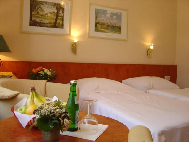 غرفة كبيرة بسرير مزدوج، Bahnhof Hotel Saarlouis 1/5