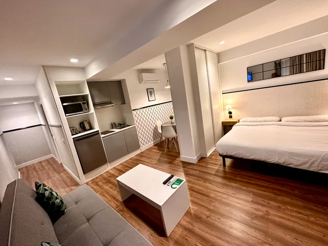 Studio, Far Home Hostel 3/7