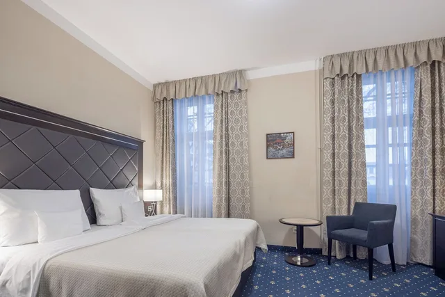 غرفة ديلوكس بسرير كينج، Pytloun Old Armoury Hotel Prague 1/6