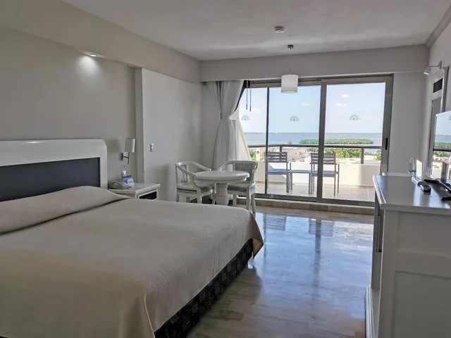 deluxe, lagoon view، Golden Parnassus All Inclusive Resort & Spa - Adults Only 2/6