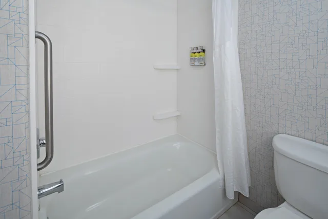 غرفة بسريرين كوين، Holiday Inn Express Hotel And Suites Fresno South 4/4
