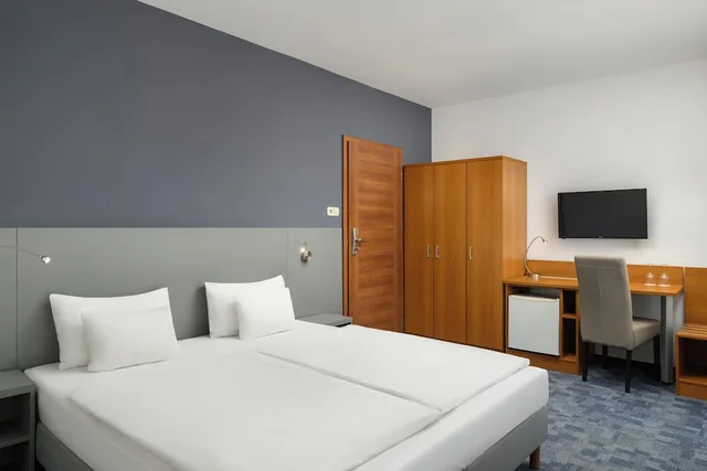 غرفة كلاسيكية بسرير مزدوج، Hotel Yacht Wellness & Business 6/10