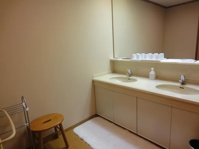 Japanese Style Lakeview Room، Ryuguden 4/5