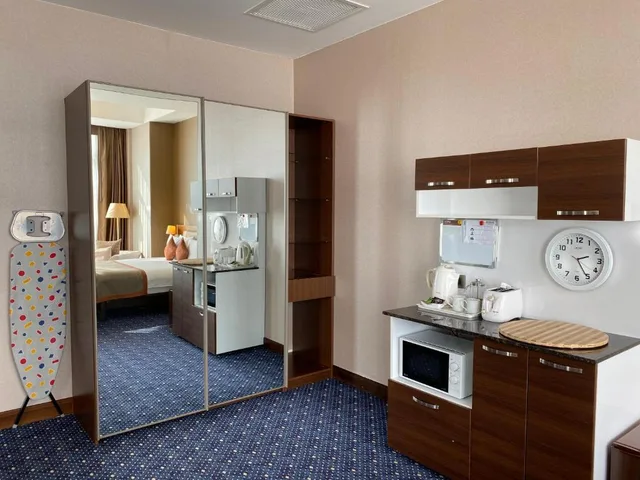 جناح جونيور مفرد، Parkside Hotel Apartments 3/3