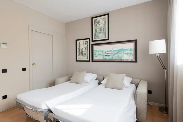 غرفة قياسية رباعية، Aparthotel Atenea Barcelona 1/5