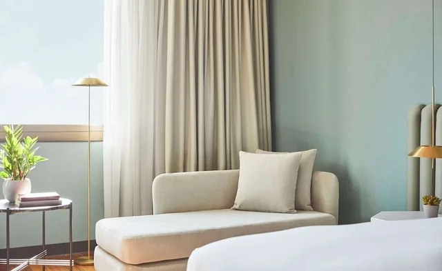 جناح جونيور بسرير كينج، Grand Hyatt Barcelona 10/10
