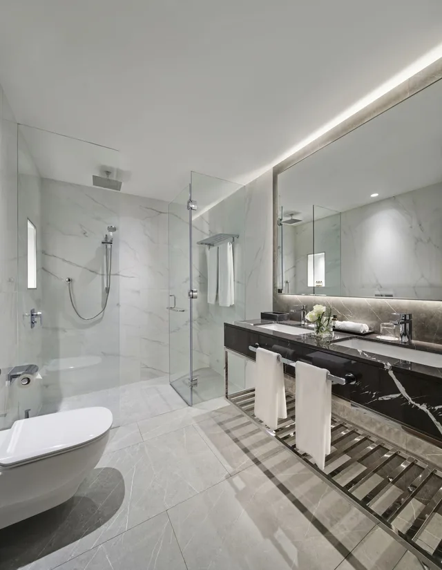 جناح بسرير كينج وسريرين كينج بغرفتي نوم، Fairmont Hotel Dubai 4/6