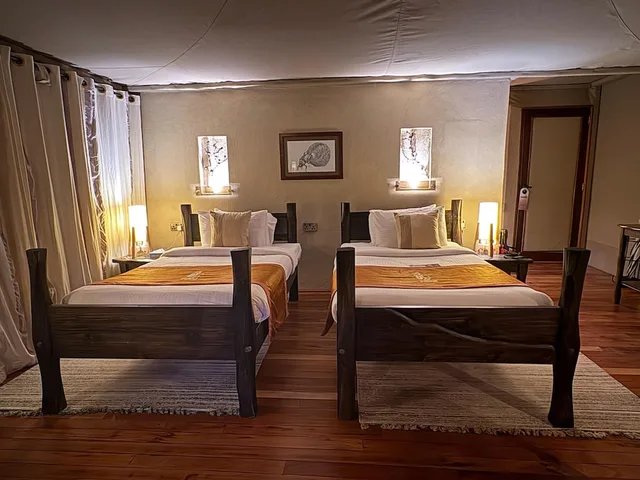 غرفة فاخرة ثلاثية بثلاثة أسرّة بإطلالة على النهر، Ashnil Mara Camp 3/10