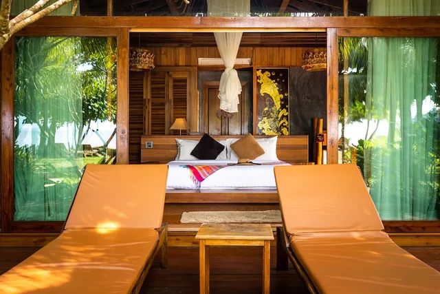 Oriental, Villa, King Bed, Beach Front، Andalay Beach Resort Koh Libong 4/10