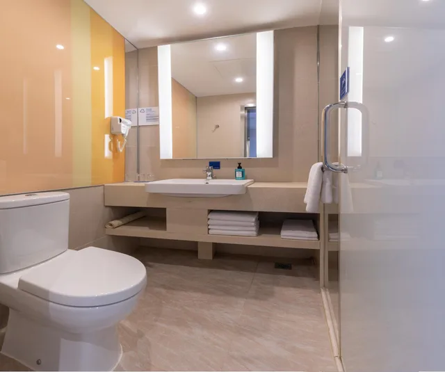 Standard, Single Bed, Extra Floor Space, Holiday Inn Express Shanghai Zhenping 6/6