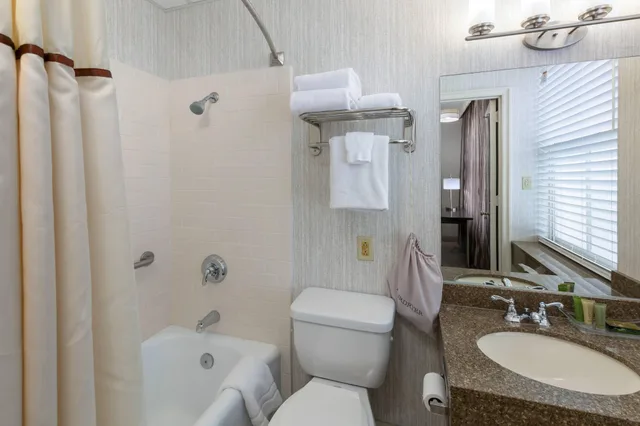 غرفة قياسية بسرير كينج بإطلالة على المدينة، Park Place Hotel 10/10