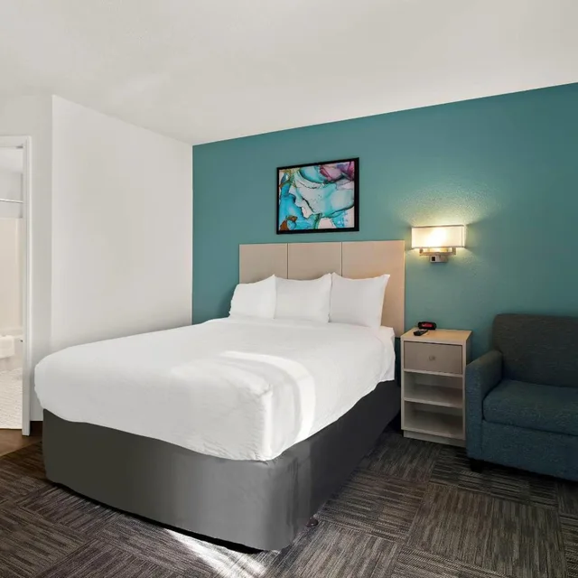 غرفة بسرير كينج وسرير كوين لذوي الإعاقة، MainStay Suites Salt Lake City Fort Union 1/2