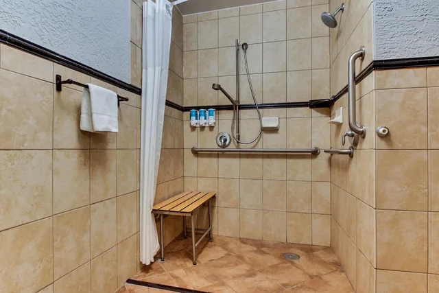 غرفة ديلوكس بسرير كينج لذوي الإعاقة، Drury Inn and Suites Phoenix Happy Valley 9/10