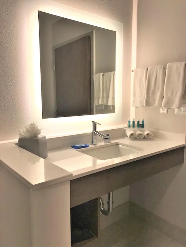 Suite, Multiple Beds, Accessible, Holiday Inn Express & Suites Houston SW - Galleria Area 4/4