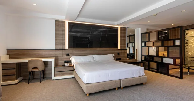 جناح جونيور، HOTEL INFFINIT SANXENXO PLAYA 9/10