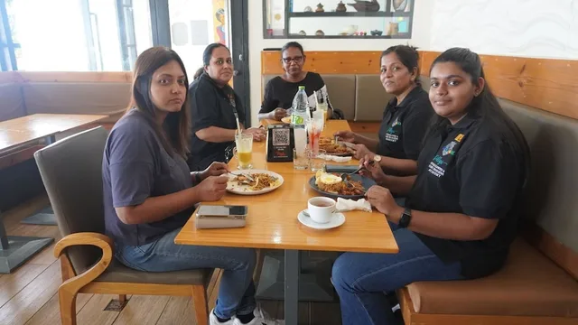 Ripple Beach Inn، Male 37/50