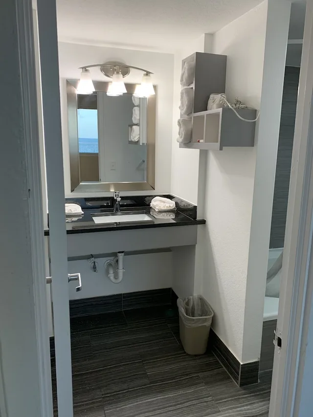 غرفة ديلوكس بسريرين كوين، Arya Blu Inn and Suites (Ex Days Inn Ormond Beach Mainsail Oceanfront) 6/6