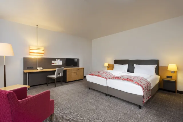 غرفة بريميوم بسرير فردي، Holiday Inn Frankfurt Airport Neu Isenburg 3/5