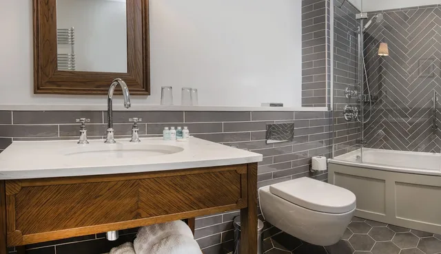 جناح بسرير كينج، Beaumont Estate 3/4