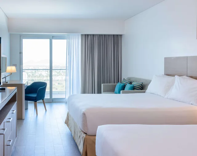 Junior Suite, 2 Double Beds, Ocean Front، DoubleTree by Hilton Mazatlan 2/7