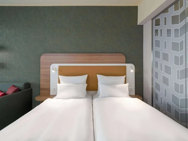 غرفة سوبيريور بسريرين منفصلين، Mercure Zurich City 7/10