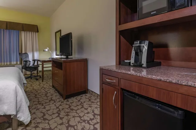 1 Bedroom, Hilton Garden Inn Devens Common 5/5