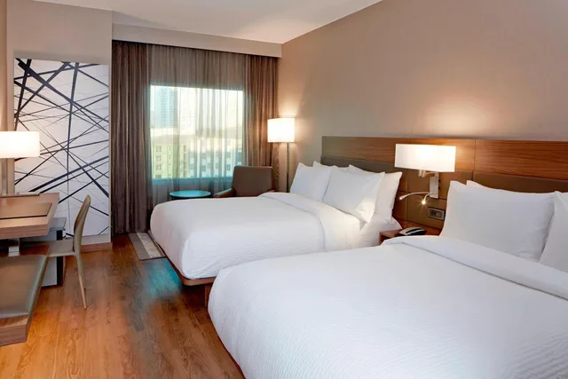 غرفة بسريرين مزدوجين لذوي الإعاقة، AC Hotel Atlanta Buckhead at Phipps Plaza 1/4