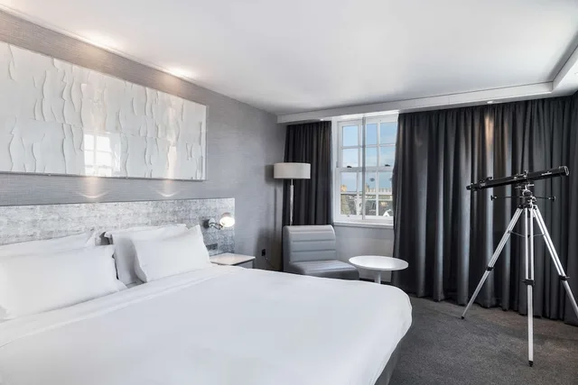 جناح جونيور بسرير كينج، Radisson Blu Hotel, Edinburgh City Centre 3/10