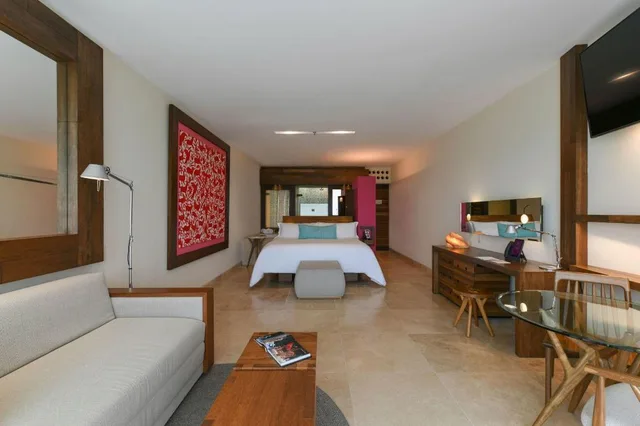 Swim Up, King Bed, Ocean Front, Hotel Xcaret Mexico 3/9