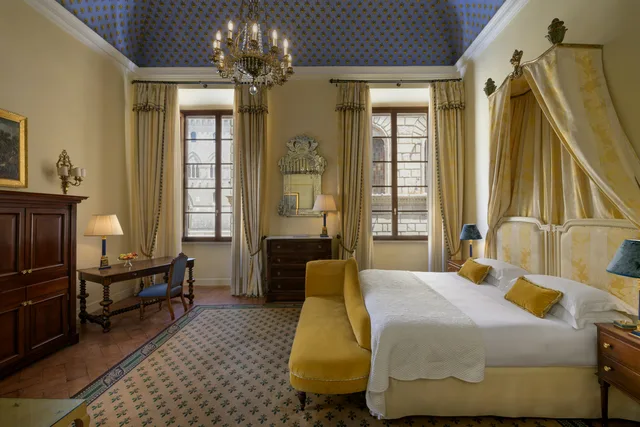 Noble, Junior Suite، Grand Hotel Continental Starhotels 2/6
