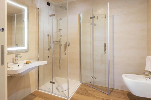 غرفة ديلوكس مفردة بسرير كينج، DoubleTree by Hilton Brescia 1/1