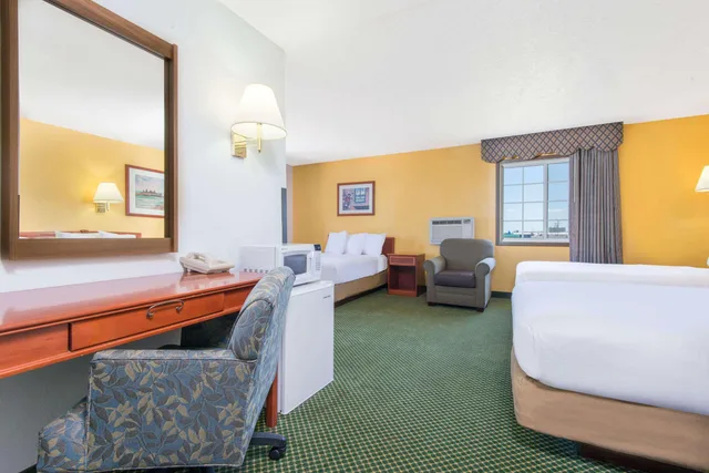 غرفة قياسية، Days Inn By Wyndham Great Bend 3/3