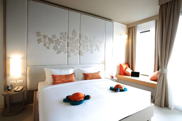 غرفة بإطلالة على المسبح، Proud Phuket Hotel 1/1