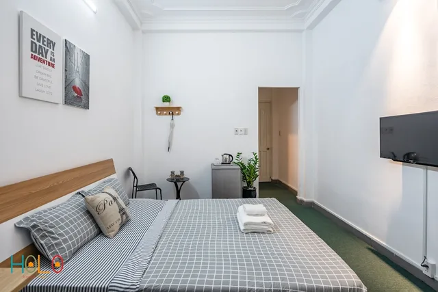 غرفة قياسية بسرير كوين بحوض استحمام، Holo Fairy House Saigon Homestay - Adult Only 4/6