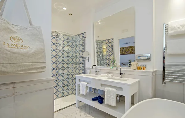 Junior Suite, La Medusa Hotel & Boutique Spa 3/3