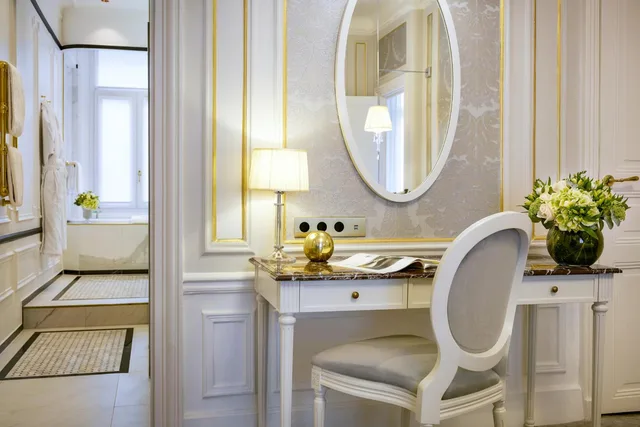Duke of Westminster, Prestige, Suite, Queen Bed، Hotel Westminster 9/9