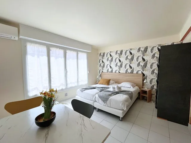 شقة بثلاثة أسرّة، Le Florian Hotel 6/10